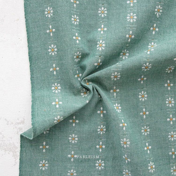 Forest Forage // Daisies in Spring - West Valley Quilting - Fableism