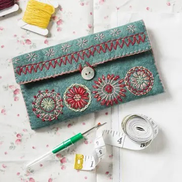 [EMSEW10] Sewing Pouch Felt Craft Mini Kit